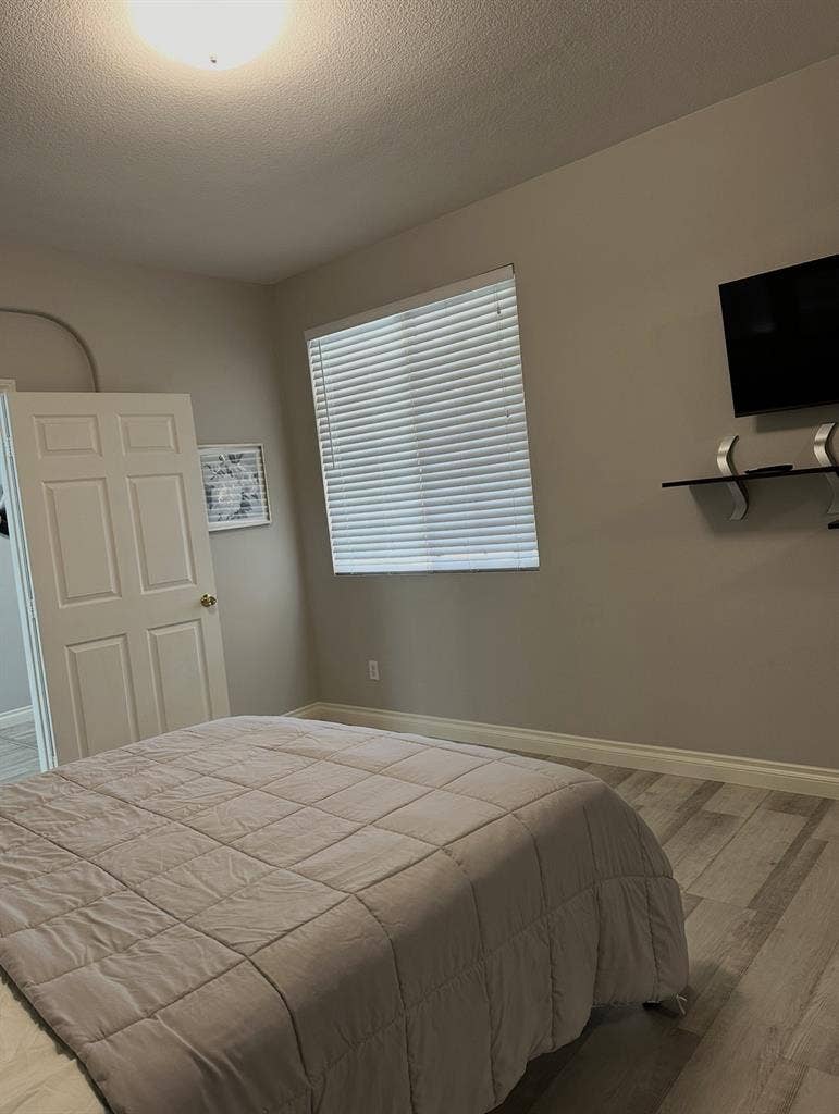Private room for rent
