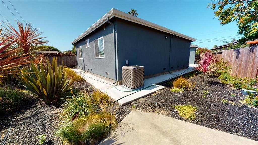 1 BR in East Palo Alto