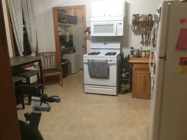 $1,150 - 1 Room in 3BR Apt.