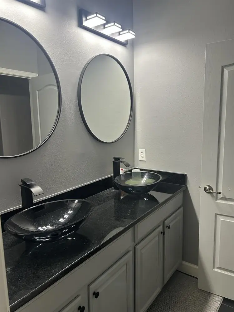 Modern Private Room in Lakeland