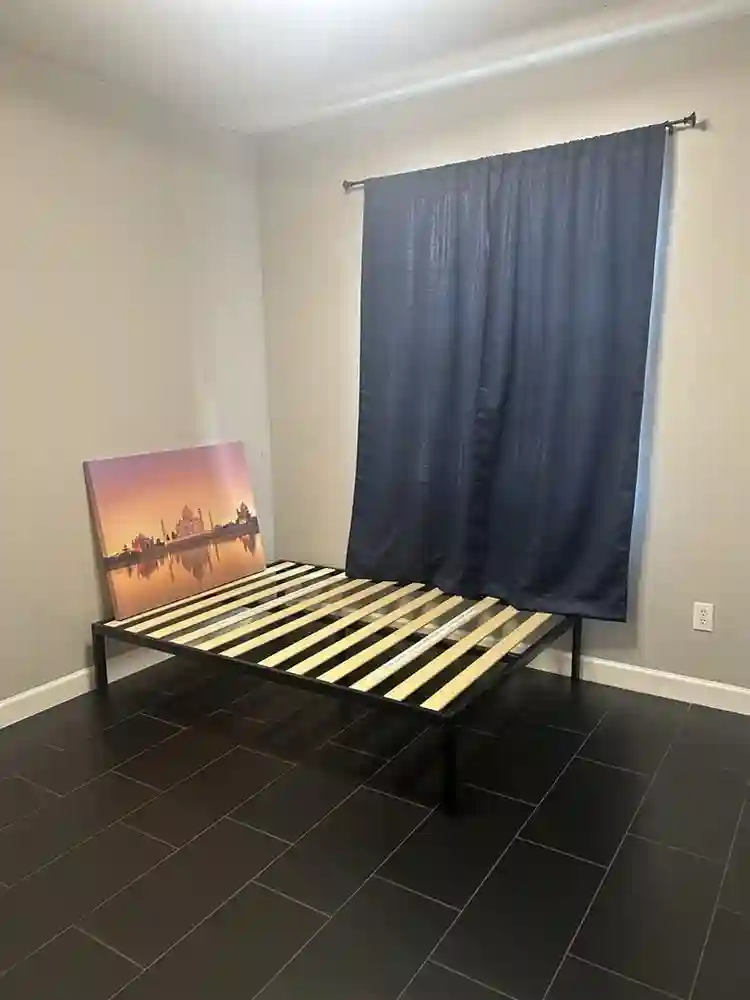 Modern Private Room in Lakeland
