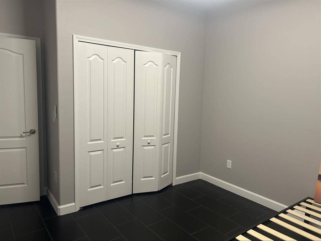 Modern Private Room in Lakeland