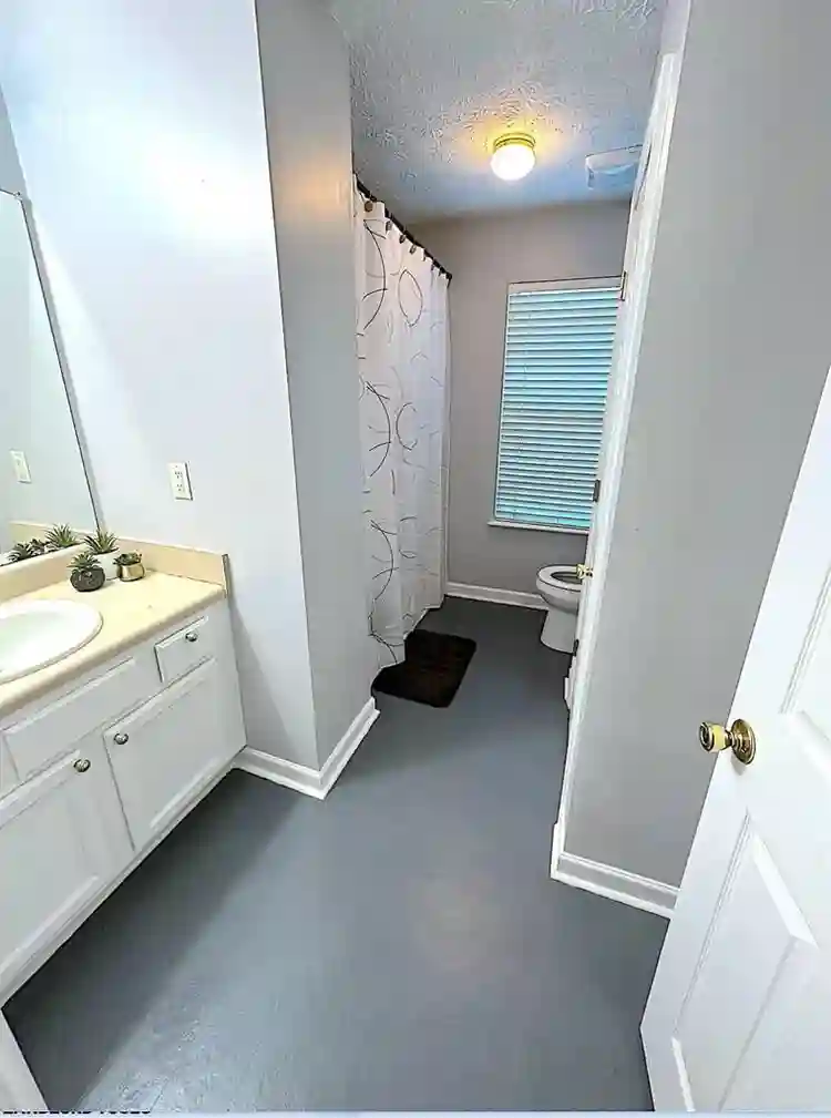 Furnished room