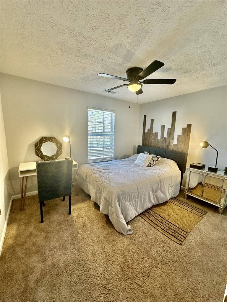 Furnished room