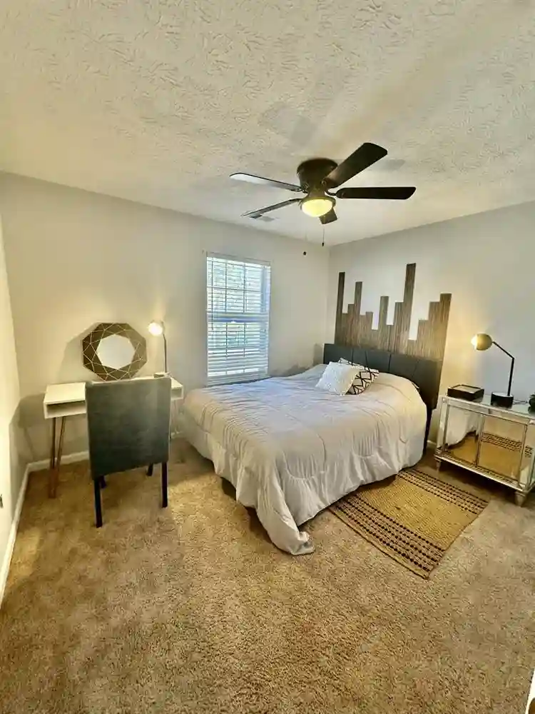 Furnished room