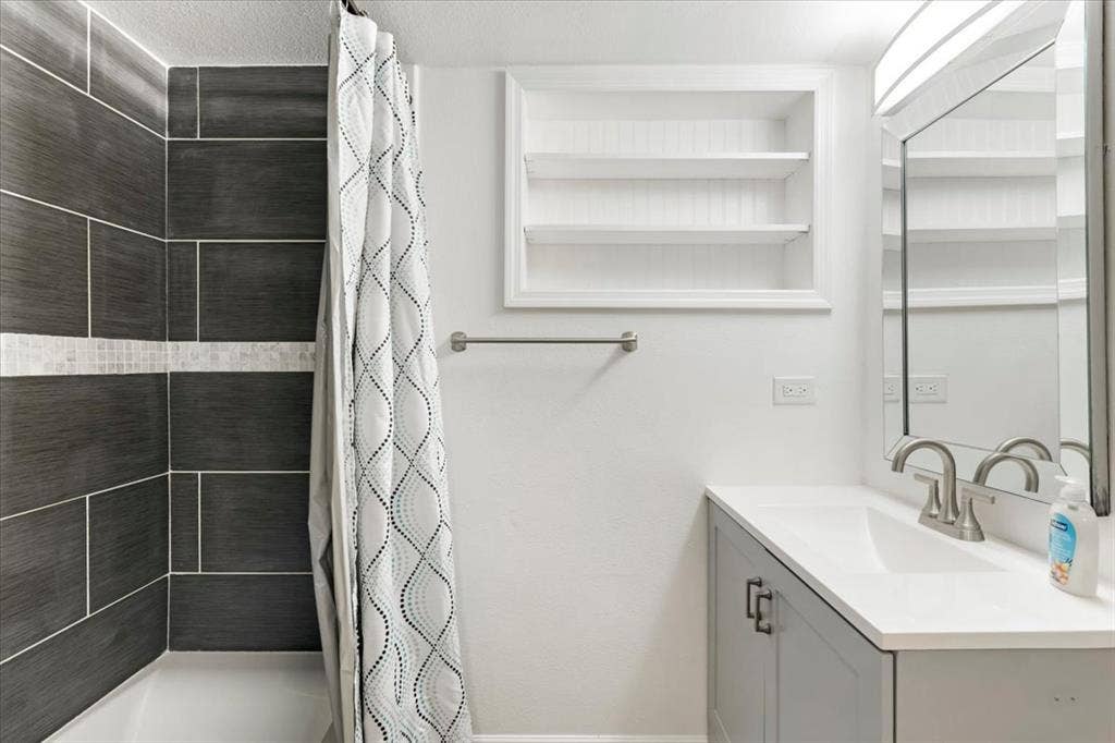Private furnished Room in Sarasota