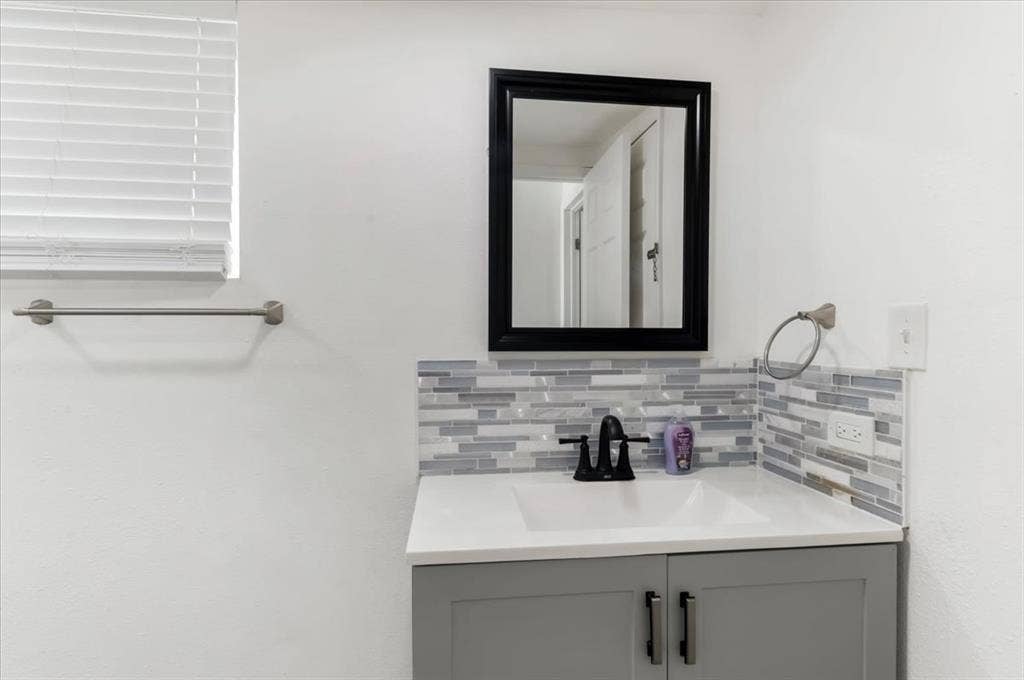 Private furnished Room in Sarasota
