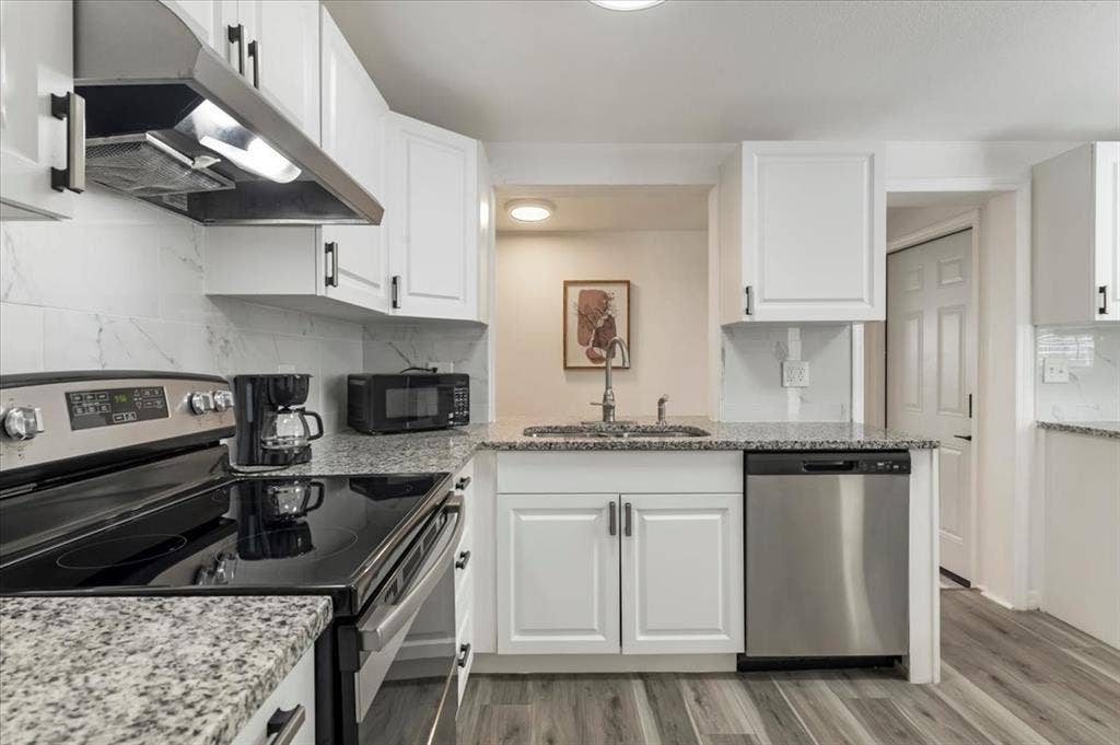 Private furnished Room in Sarasota