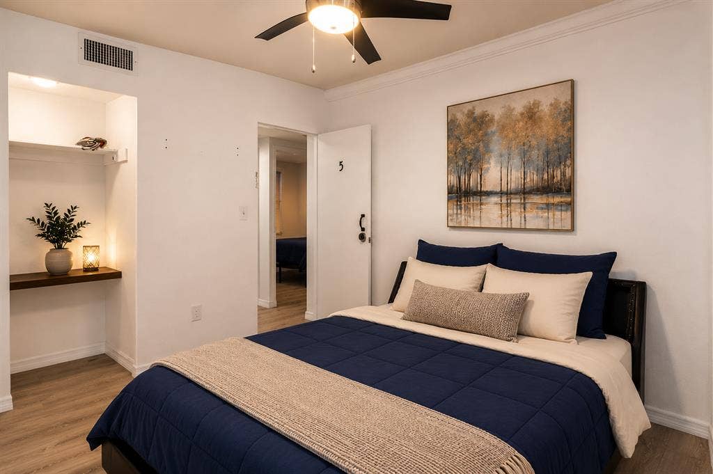 Private furnished Room in Sarasota