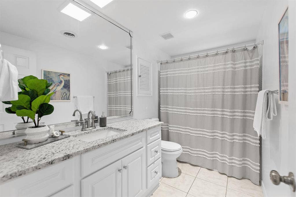 Furnished Private Room in Sarasota