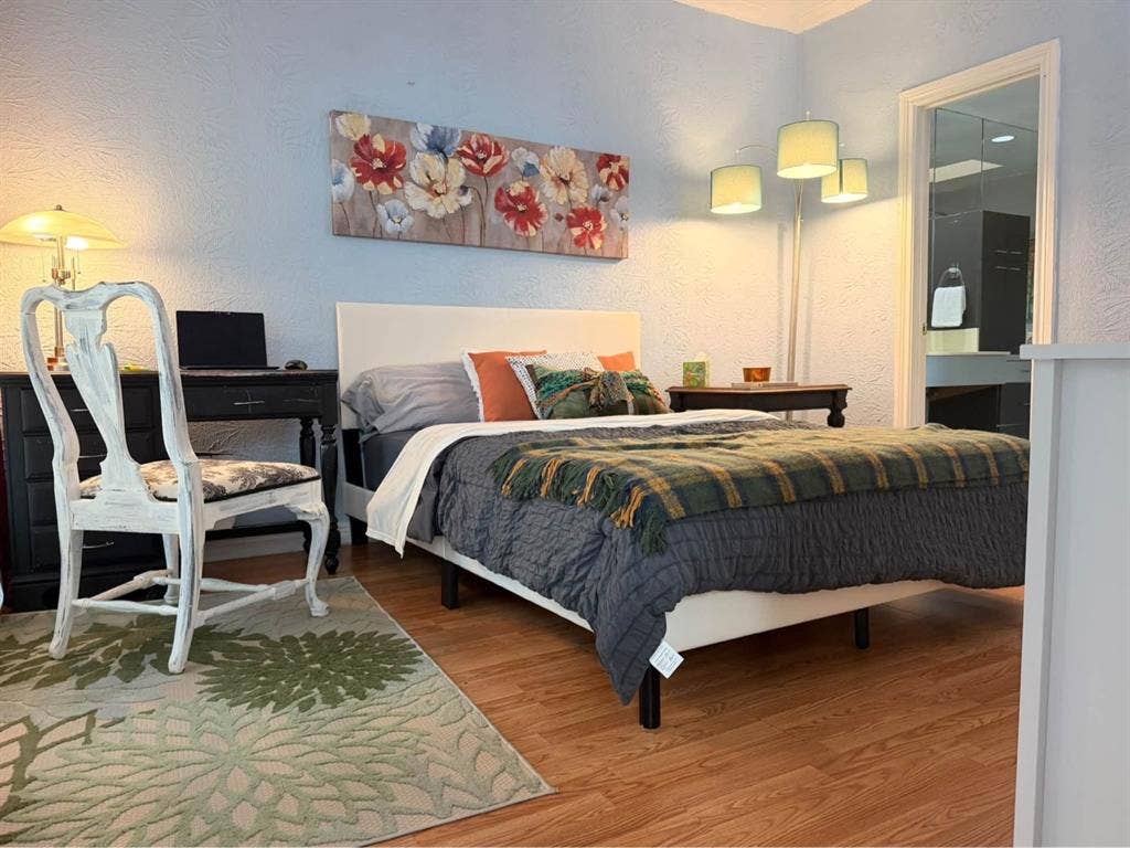 Large private bedroom &private bath