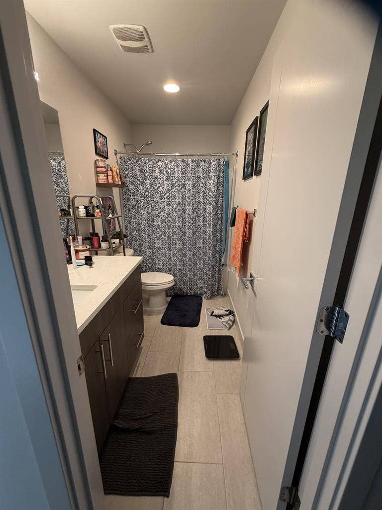 3 story Townhome- 2 rooms available