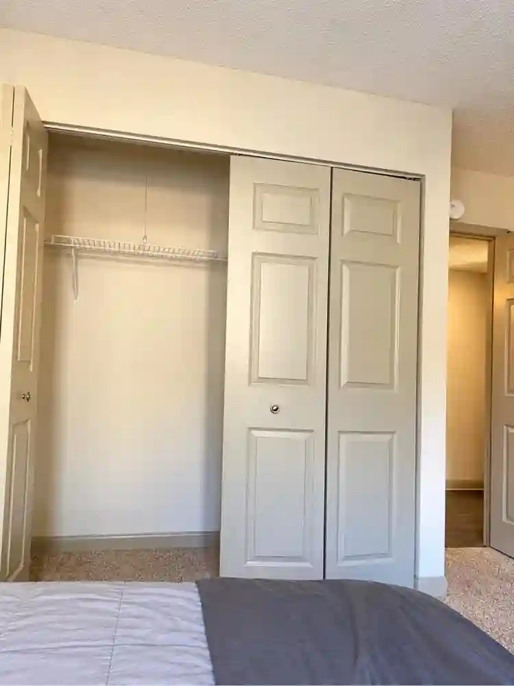 Private Room & Bath – Free Parking