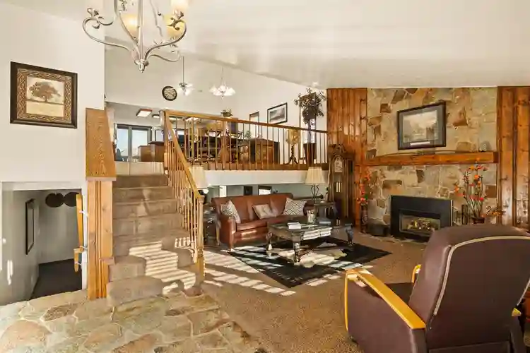 Furnished primary suite in Syracuse