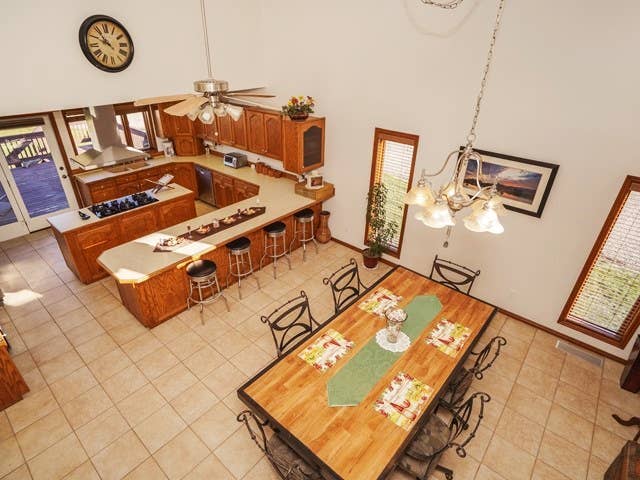Furnished primary suite in Syracuse