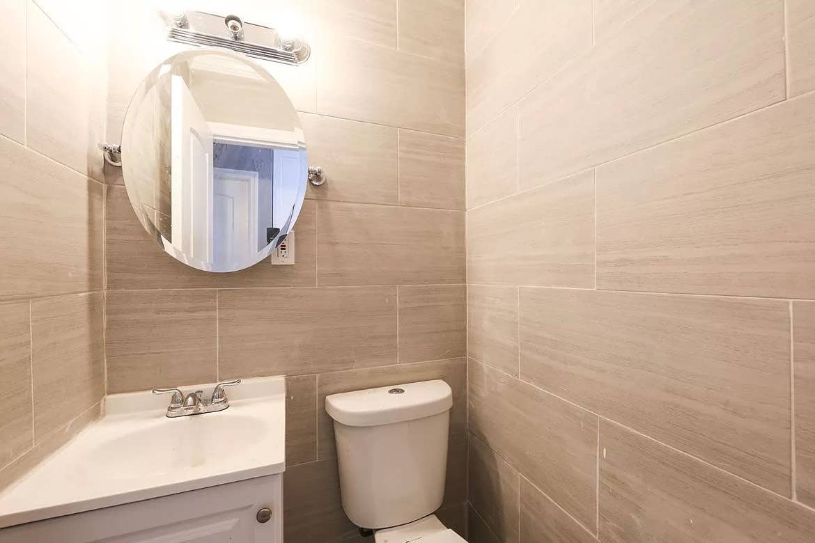 Peaceful and bright room available