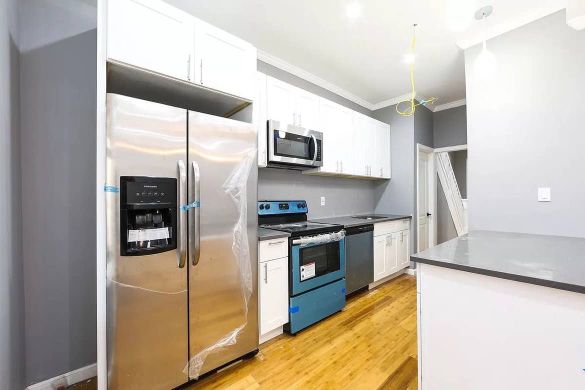 Peaceful and bright room available