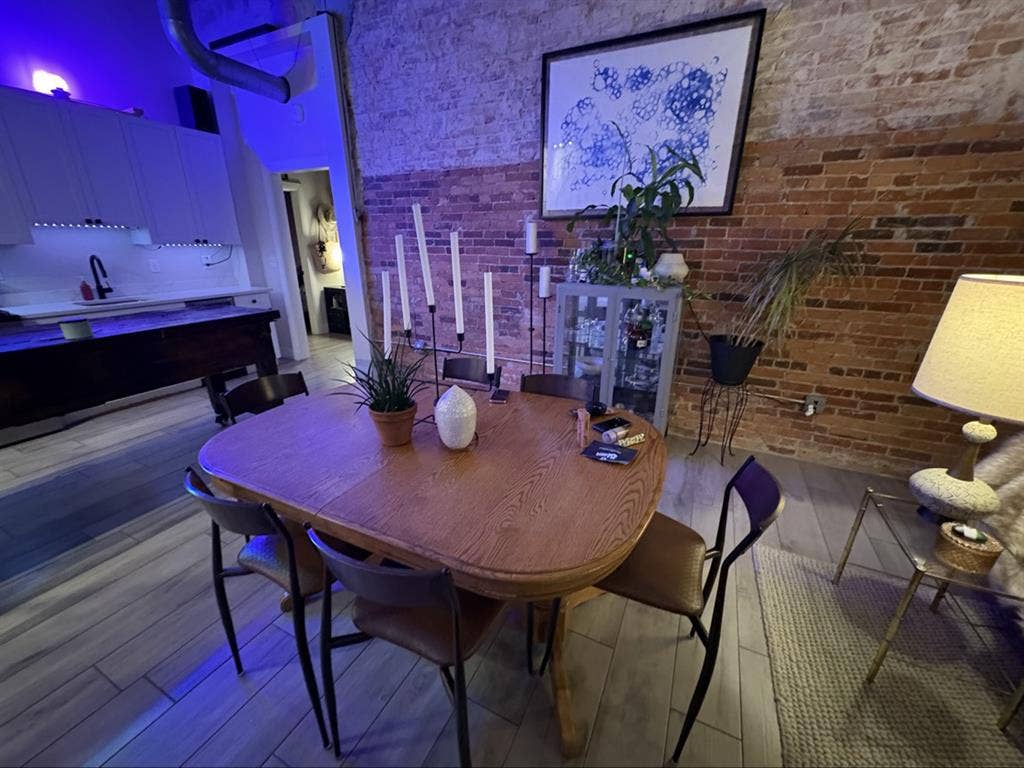 Bright Peaceful Loft 11/1/2026