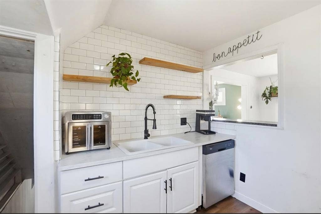 Private Unfurnished Bedrooms