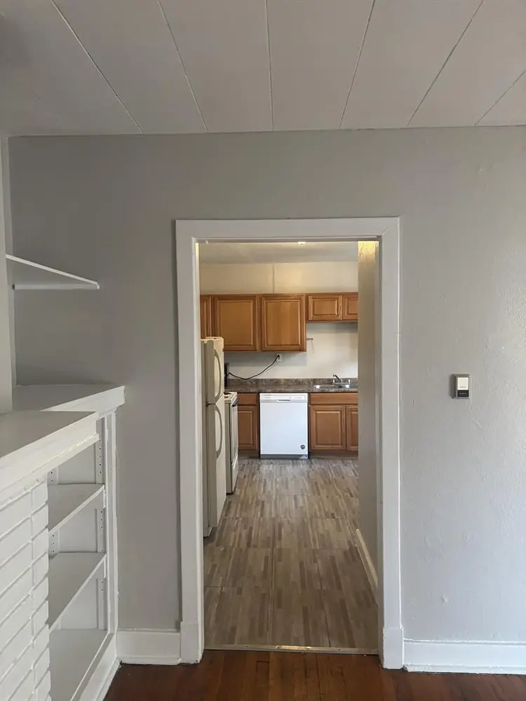 New Listing- Room for Rent