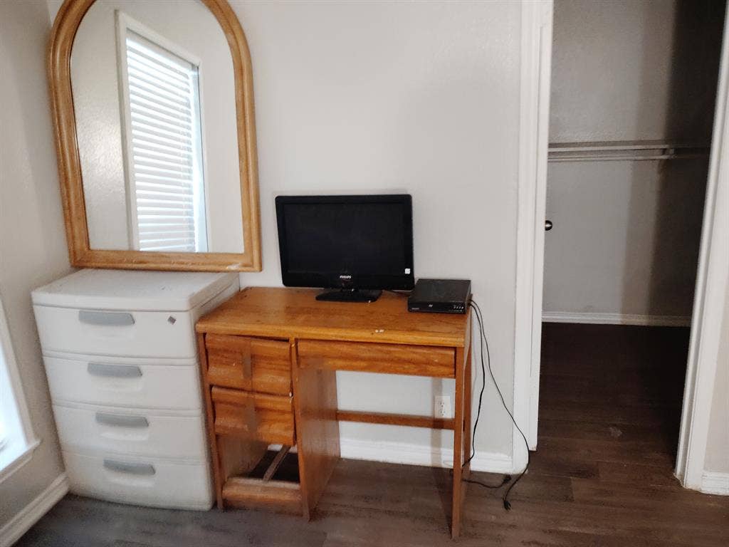 I have a room for rent and private