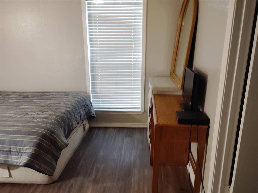 I have a room for rent and private