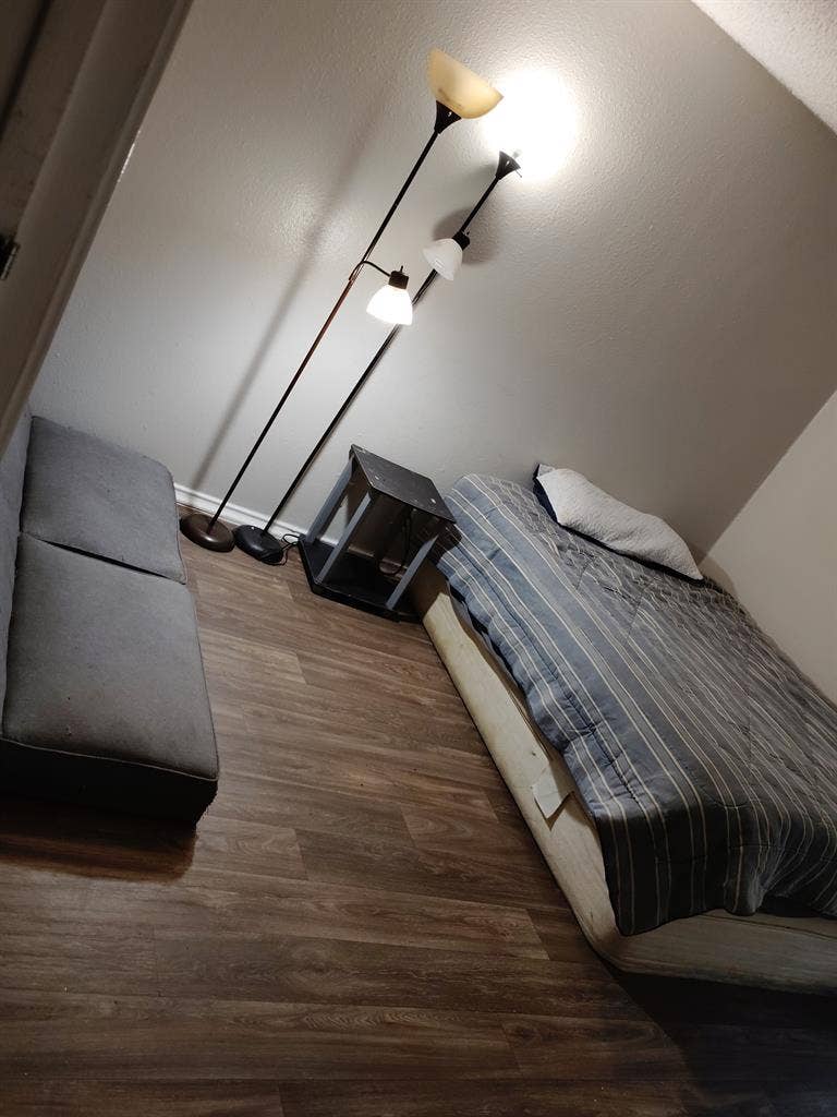 I have a room for rent and private