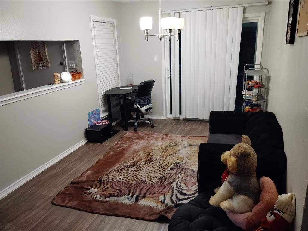 I have a room for rent and private