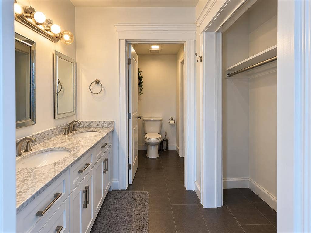 Room available in Baldwin hills