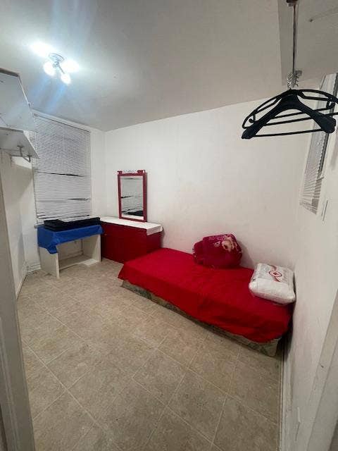 NEAR SUBWAY PRIVATE FURNISHED ROOMS