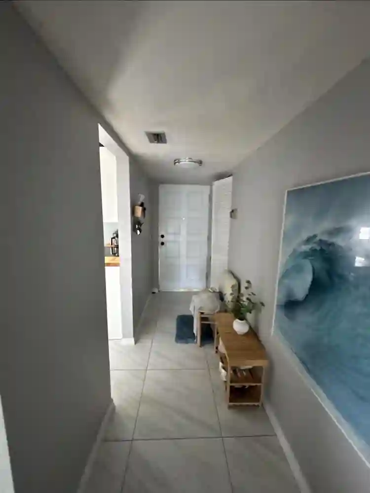 Very nice neighborhood, clean house