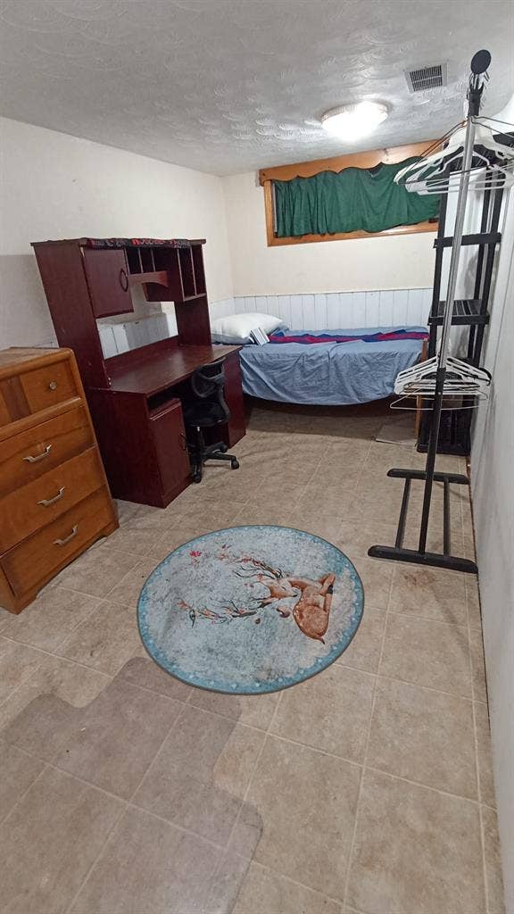 Student & Worker Friendly Room
