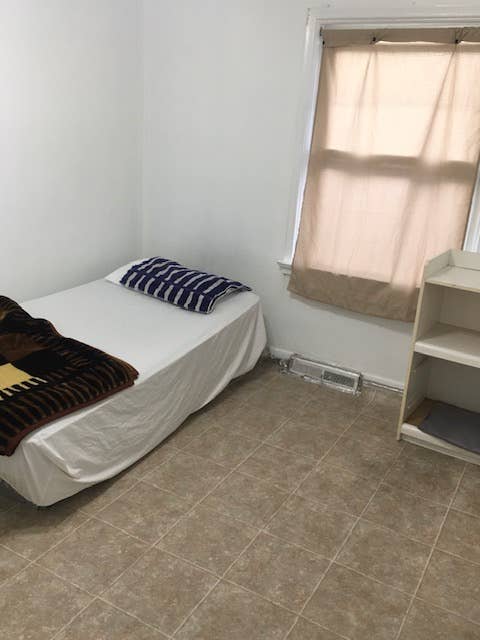 Student & Worker Friendly Room