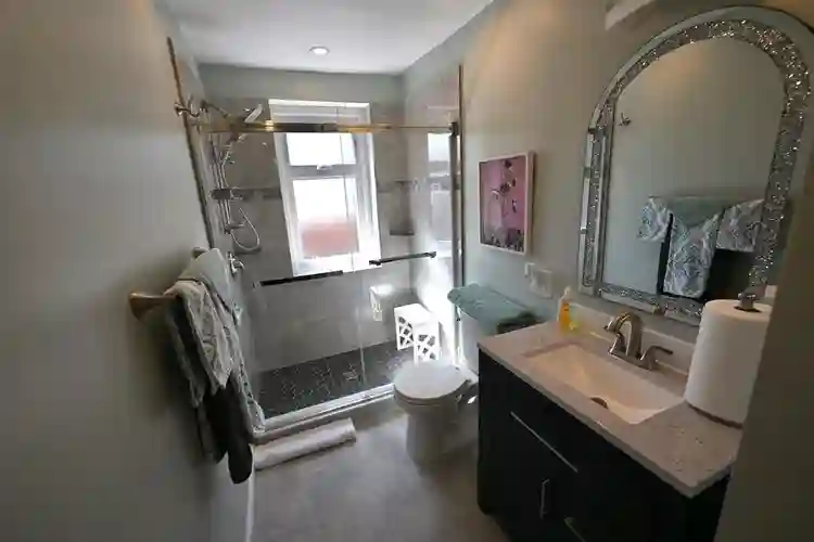 Extra Large Bedroom Available