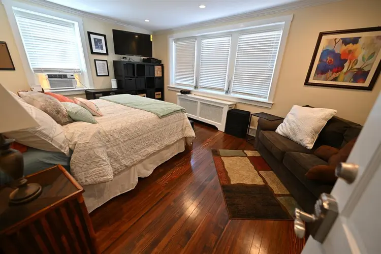 Extra Large Bedroom Available