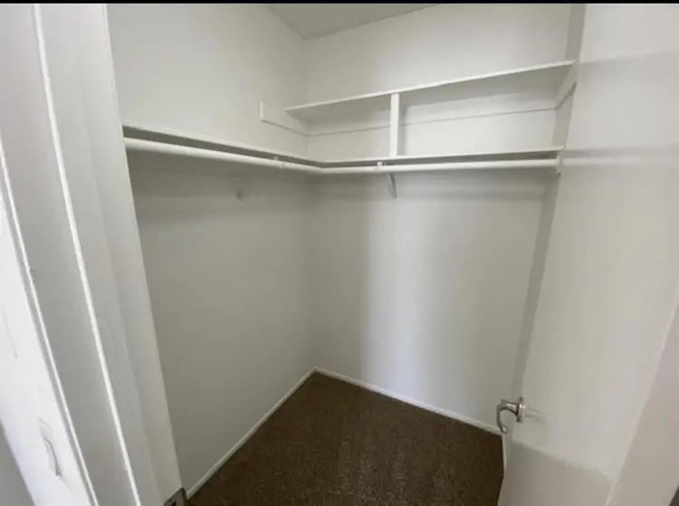 1 bed 1 bath **LEASE TAKEOVER**