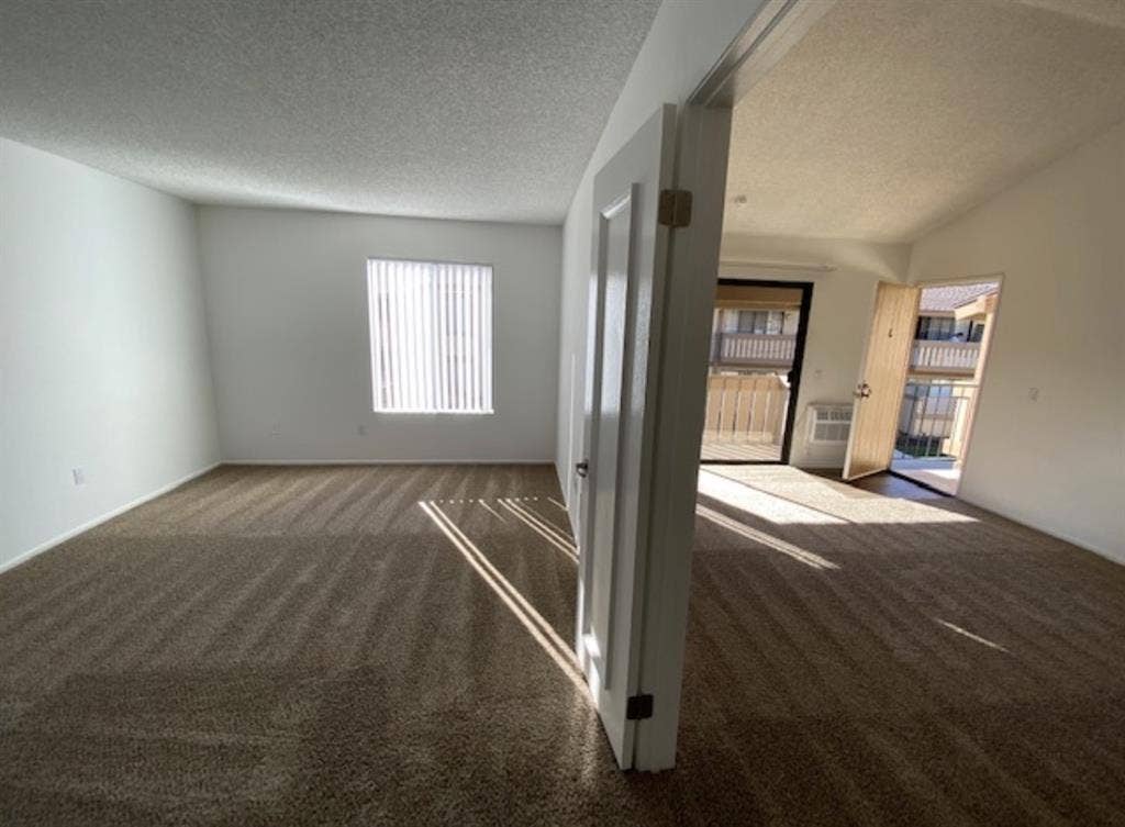 1 bed 1 bath **LEASE TAKEOVER**