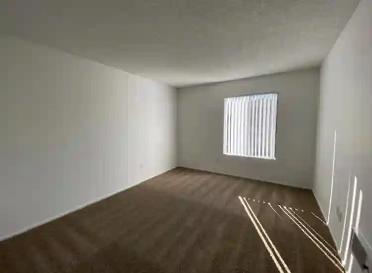 1 bed 1 bath **LEASE TAKEOVER**