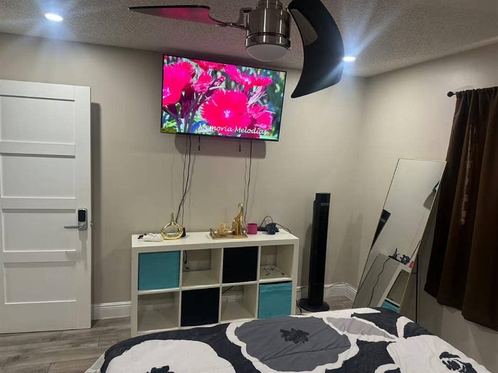 Fully Furnished Private Room