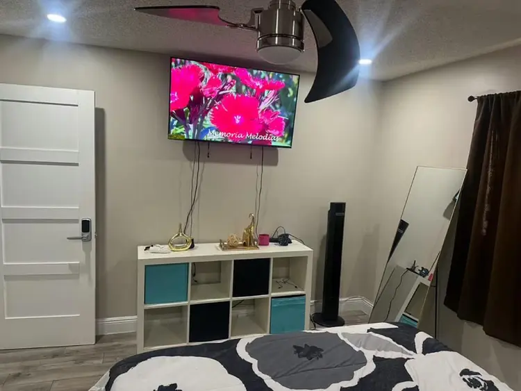 Fully Furnished Private Room
