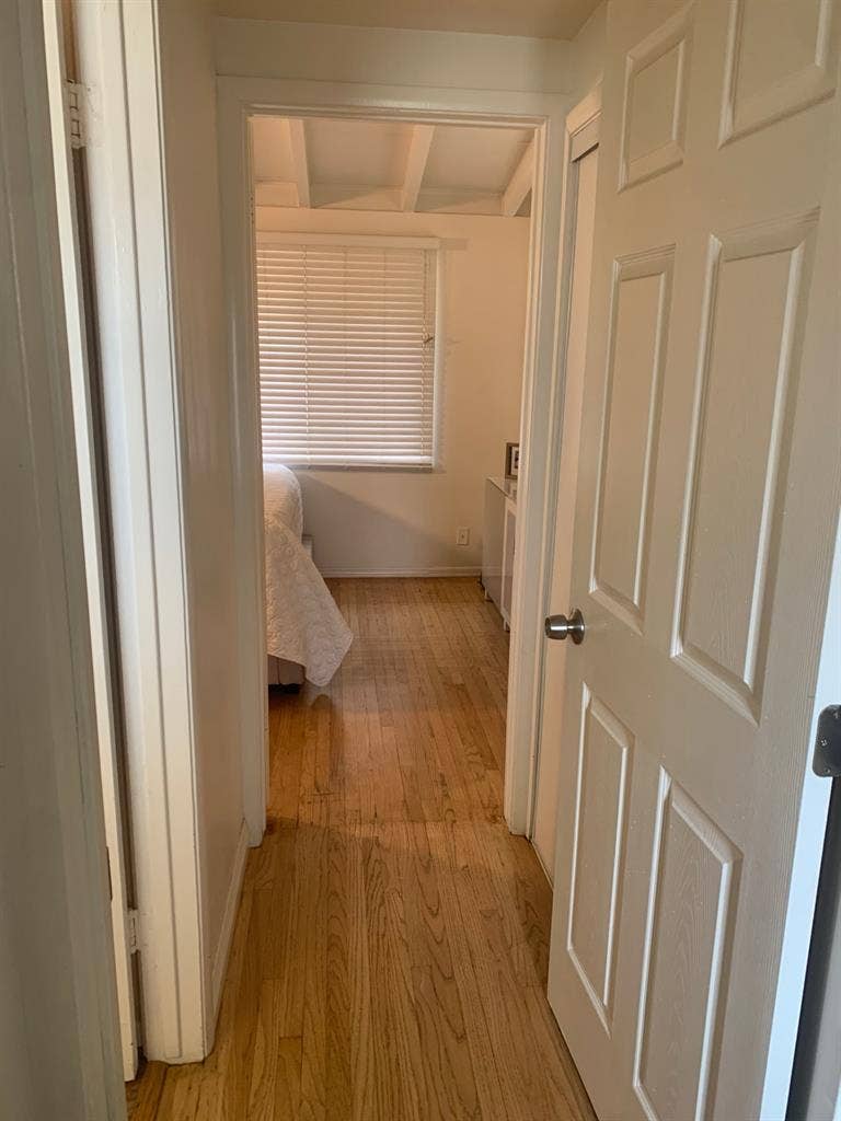 Room in Orange