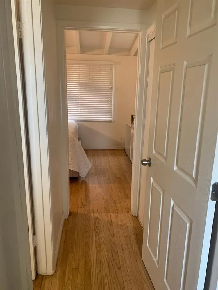 Room in Orange