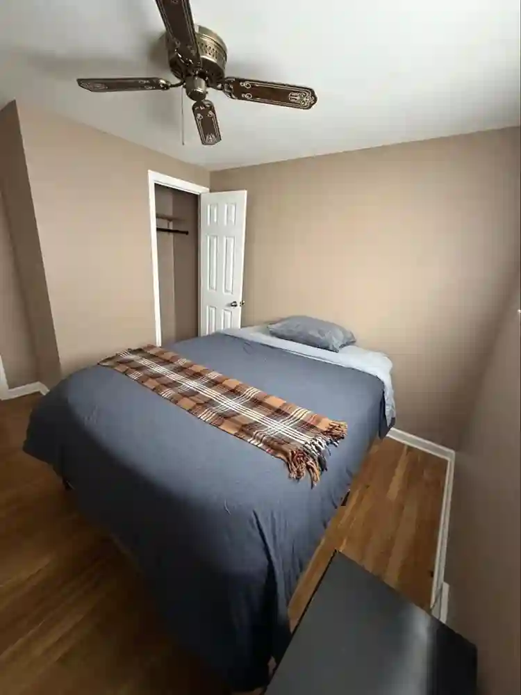 Roommate in Private house