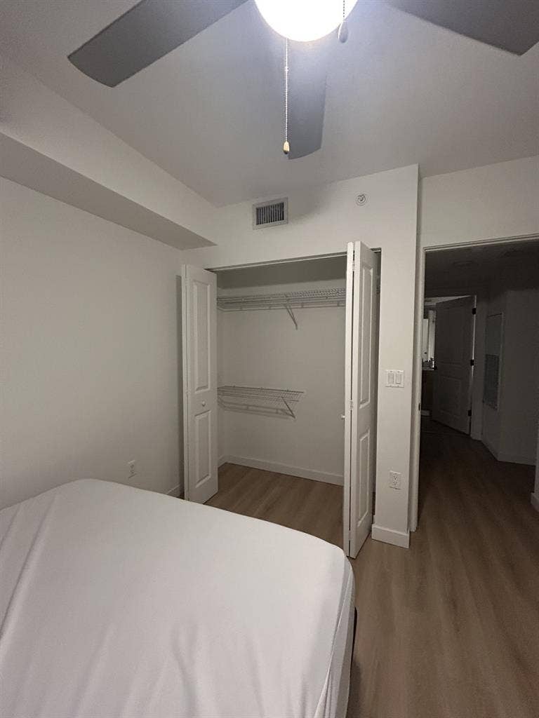 ROOMATE WANTED