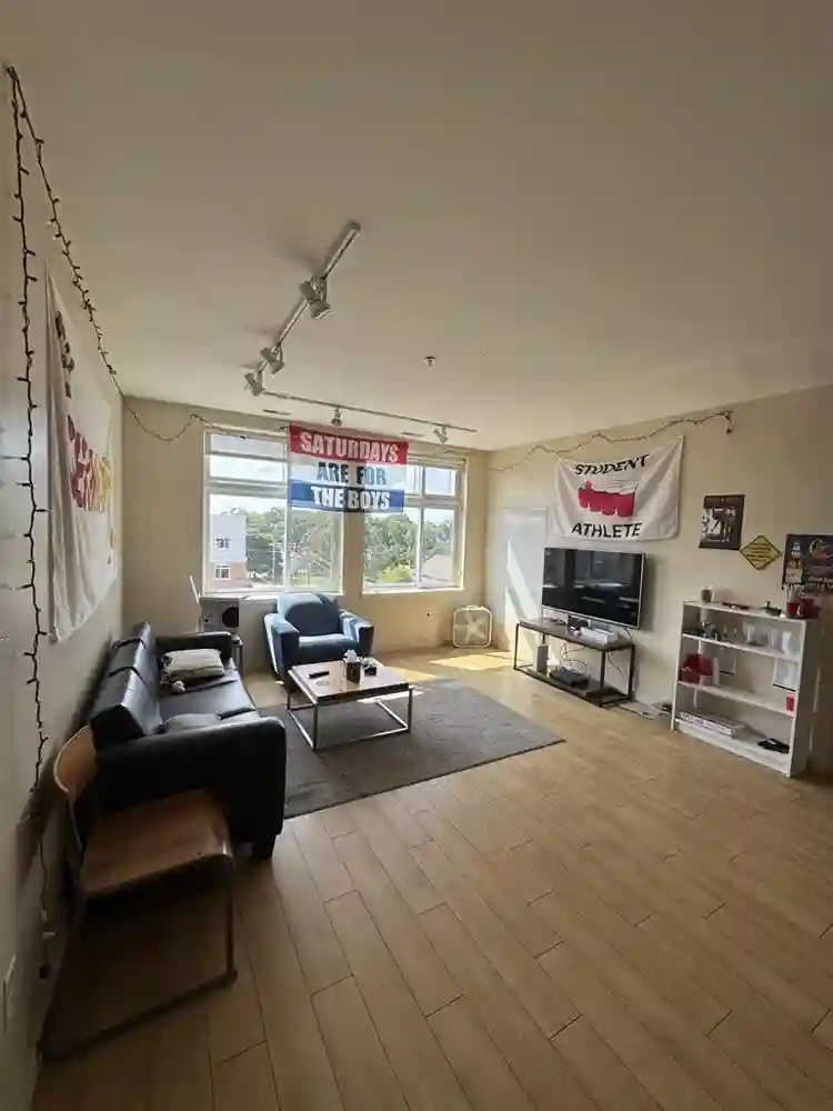 Looking for sublease