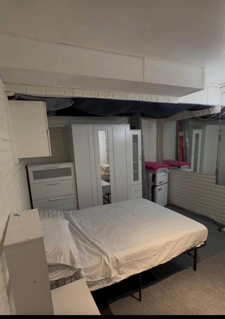 Room available now