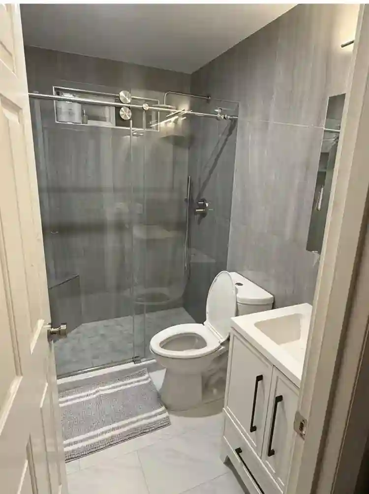Room available now
