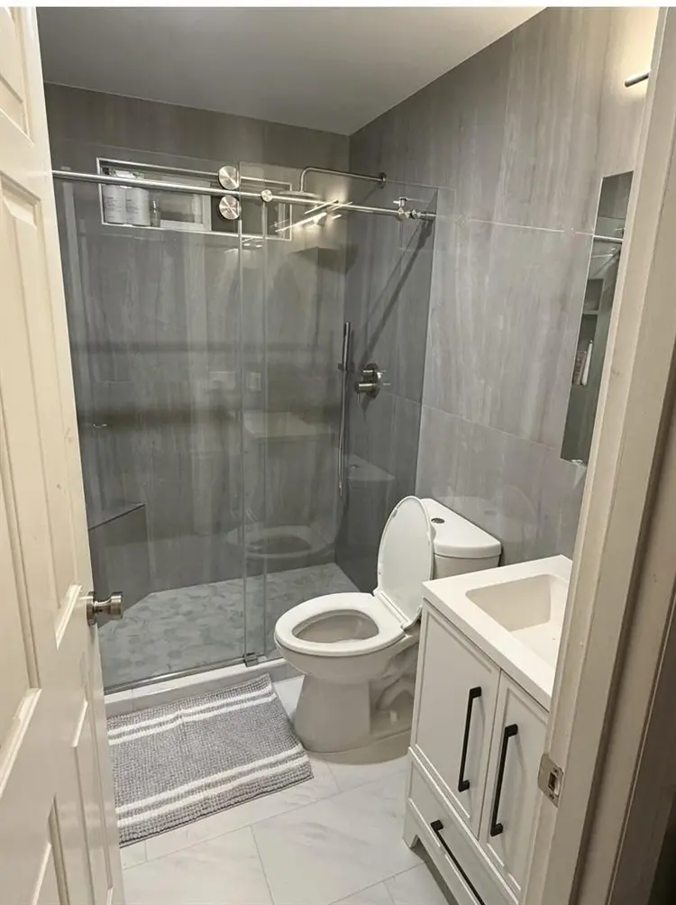 Room available now