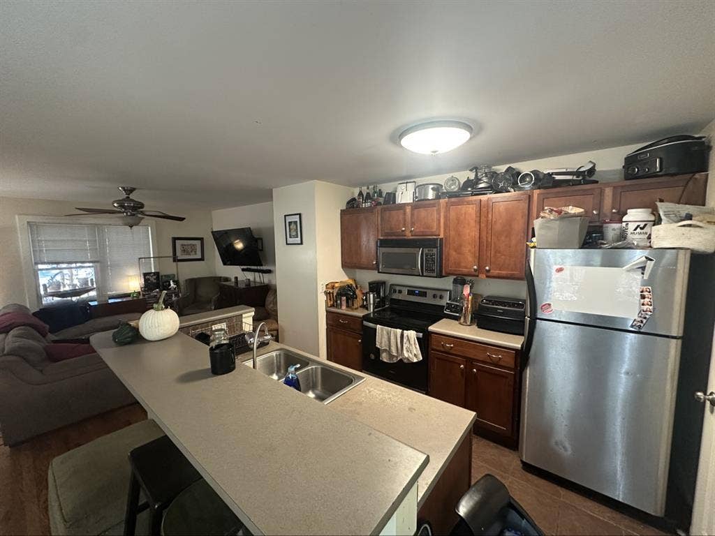 Room near downtown AVL $722