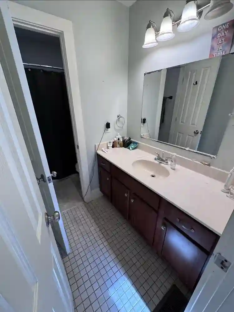 Room near downtown AVL $722